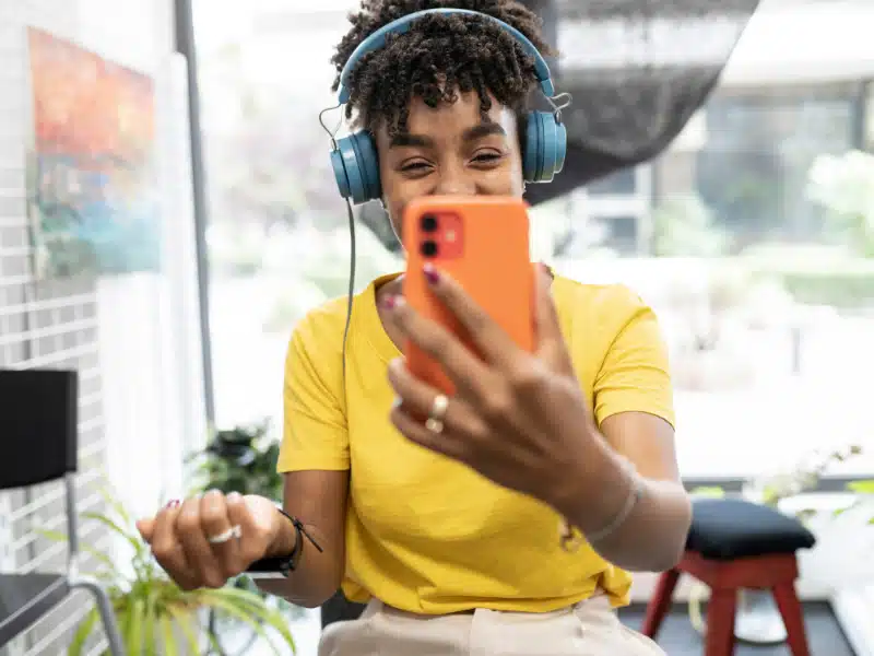 BLOG FORASTEIRO ONLINE - Influenciadores digitais o que é e como podem divulgar a sua marca