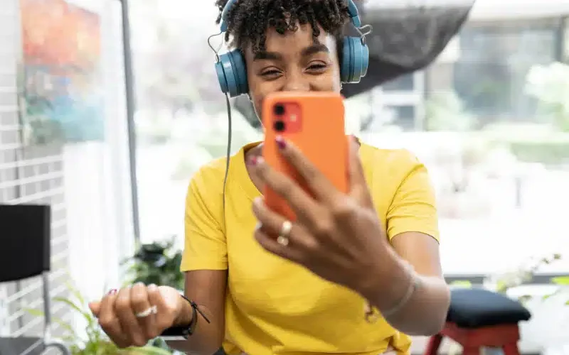 BLOG FORASTEIRO ONLINE - Influenciadores digitais o que é e como podem divulgar a sua marca